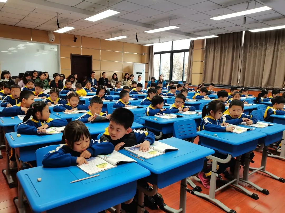 湘师实验小学互助学习共同体减负提质新范式